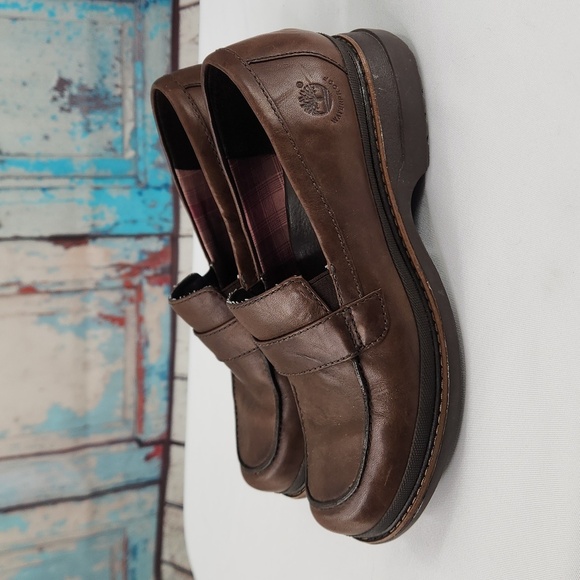 Timberland Slip On Leather Loafers - Picture 4 of 8